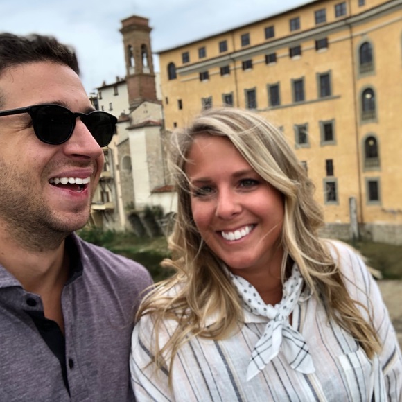 Meet your Posher, Bobbi - Picture 4 of 8